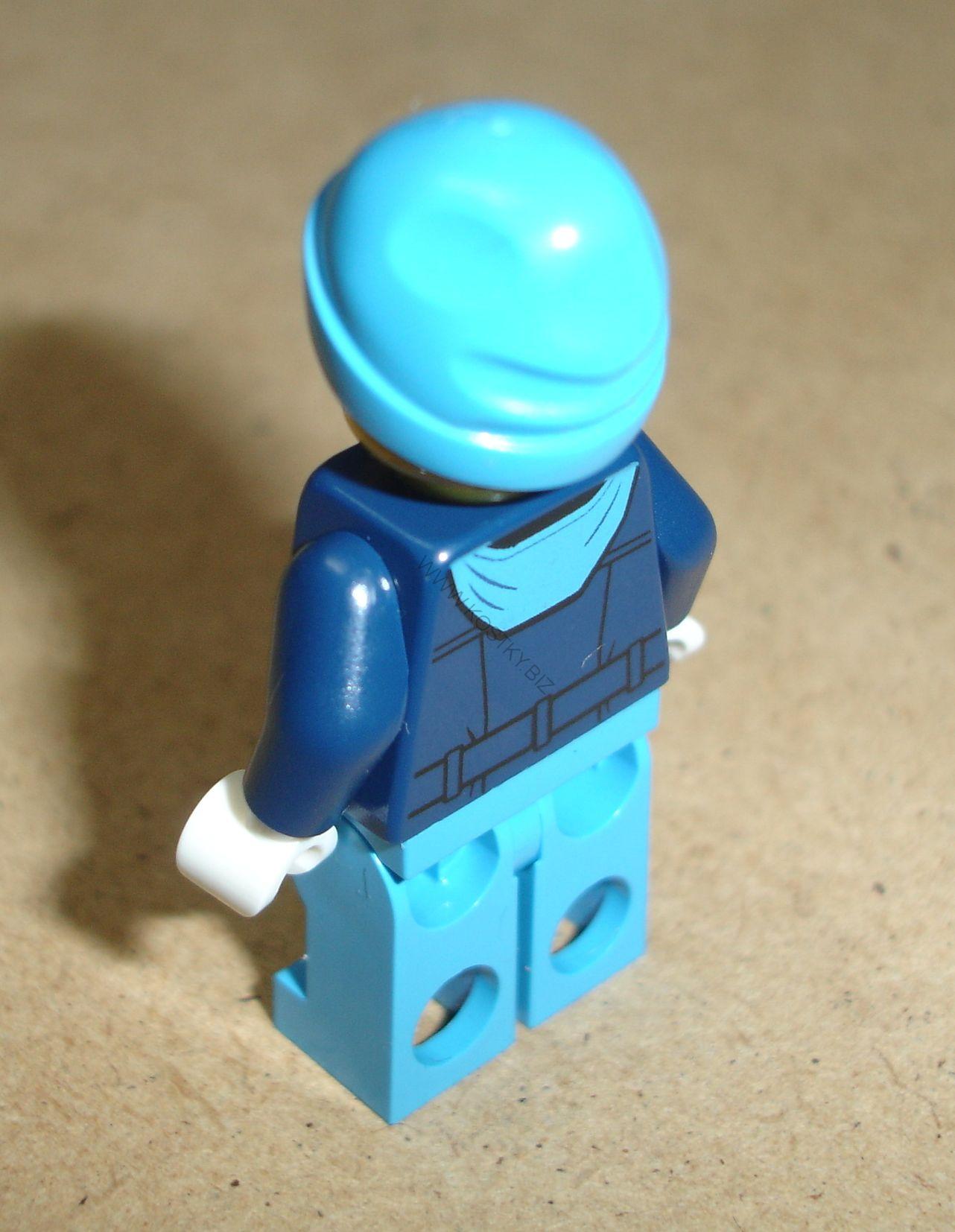Lego 00393C (hol127) figurka ostatní holčička ve svetru NOVÉ