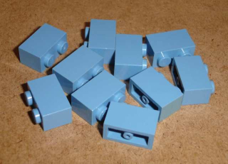 Lego 100875-X (3004) kostka 1x2 10 ks POUŽITÉ