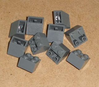 Lego 310815-X (3660) šikmá, inverted 45 2x2 10 ks POUŽITÉ
