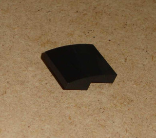Lego 718975 (15068) šikmá, zakulacená 2x2 1 ks POUŽITÉ