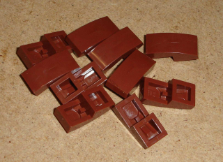 Lego 701135-9X (11477) šikmá, zakulacená 2x1 10 ks POUŽITÉ