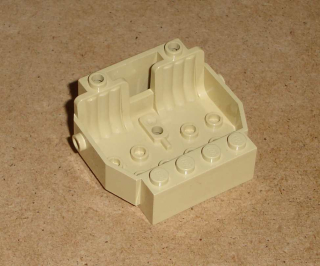 Lego 651168 (30149) auto díl, kokpit 6x5x2 se sedadly 1 ks POUŽITÉ