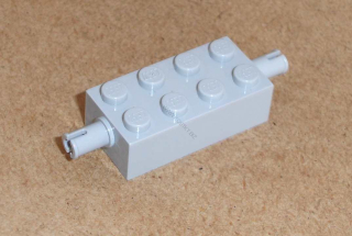 Lego 153685 (6249) kostka 2x4 s piny 1 ks POUŽITÉ