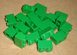 Lego 100815-X (3004) kostka 1x2 20 ks POUŽITÉ