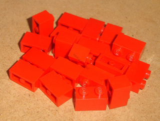 Lego 100925-X (3004) kostka 1x2 20 ks POUŽITÉ
