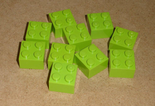 Lego 103235-X (3003) kostka 2x2 10 ks POUŽITÉ