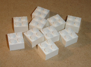 Lego 103380-X (3003) kostka 2x2 10 ks POUŽITÉ