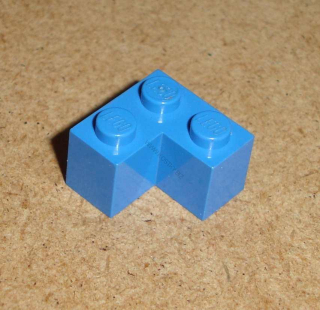 Lego 103395 (2357) kostka 2x2 rohová 1 ks POUŽITÉ