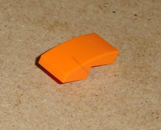 Lego 718185 (11477) šikmá, zakulacená 2x1 1 ks POUŽITÉ