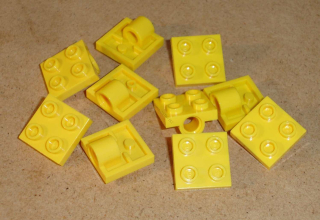 Lego 259680-X (10247) destička speciální 2x2, s dírou pro velký pin 10 ks POUŽITÉ