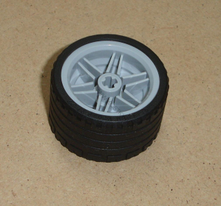 Lego 636770 (56145, 55978) kolo 30.4 mm s pneu 37 x 22 ZR 1 ks POUŽITÉ