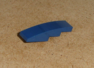 Lego 701240 (61678) šikmá, zakulacená 4x1 1 ks POUŽITÉ