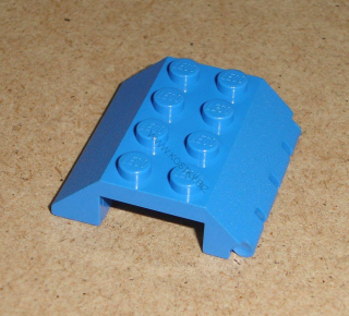 Lego 304375 (4857) šikmá 45 4x4 s panty 1 ks POUŽITÉ