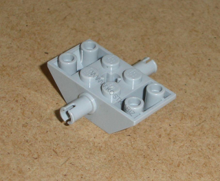 Lego 311235 (30390) šikmá, inverted 45 4x2 s piny 1 ks POUŽITÉ