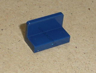Lego 605295 (4865b) panel 1x2x1 1 ks POUŽITÉ