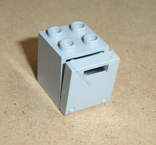 Lego 924661-2 (4345, 4346) box s dvířky 2x2x2 1 ks POUŽITÉ