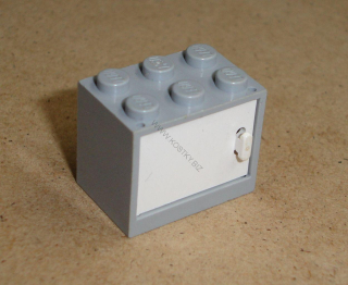 Lego 925043-2 (4532a, 4533) polička, skříňka 2x3x2 s bílými dvířky POUŽITÉ