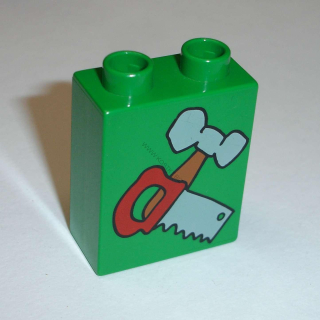 Lego Duplo D11405 (4066pb129) kostka 1x2x2 s potiskem (nářadí - pilka a kladívko) POUŽITÉ