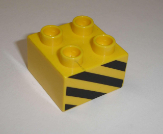 Lego Duplo D13011 (3437pb024) kostka 2x2 s potiskem (černé pruhy) POUŽITÉ