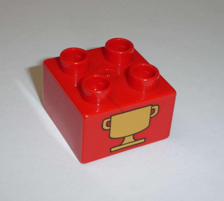 Lego Duplo D13058 (3437pb007) kostka 2x2 s potiskem (pohár, trofej) POUŽITÉ