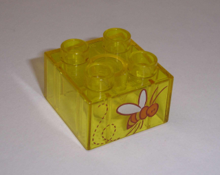 Lego Duplo D13360 (3437pb038) kostka 2x2 s potiskem (Medvídek Pú - letící včela) POUŽITÉ