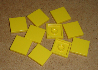 Lego 601895-X (3068) hladké kostky 2x2 10 ks POUŽITÉ