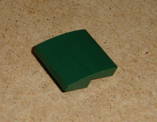 Lego 701159-4 (15068) šikmá, zakulacená 2x2 1 ks POUŽITÉ
