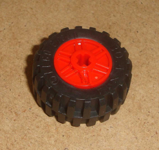 Lego 636185 (55982, 30391 / 92402) kolo 18 mm s pneu 30.4 x 14 1 ks POUŽITÉ