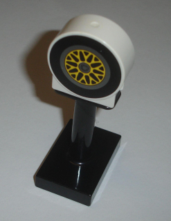 Lego Duplo D90624 (41969, 41970pb09) značka s kolem (mototechna) na podstavci POUŽITÉ