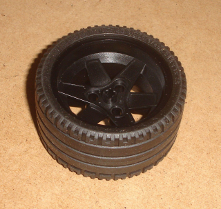 Lego 637435 (44772, 44771) kolo 56mm D. x 34mm s pneu 68.8 x 36 ZR 1 ks POUŽITÉ