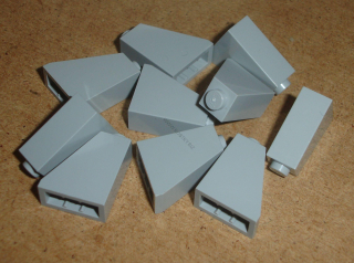 Lego 304725-X (60481) šikmá 65 2x1x2 10 ks POUŽITÉ