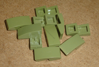 Lego 701134-4X (11477) šikmá, zakulacená 2x1 10 ks POUŽITÉ