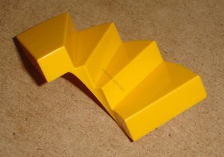 Lego 943608 (28466) točité schodiště 6x6x4 1 ks POUŽITÉ