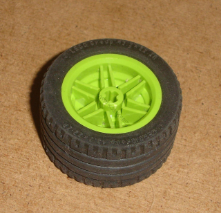 Lego 636820 (56145, 44309) kolo 30.4 D. 20 mm s pneu 43.2 x 22ZR 1 ks POUŽITÉ