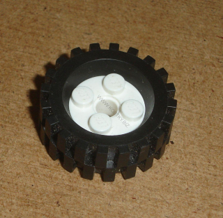 Lego 637915 (6248, 2346) kolo Freestyle s gumou 30 x 10.5 (díra na velký pin) 1 ks POUŽITÉ
