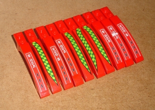 Lego 701331-4X (50967) šikmá, zakulacená 8x1x1 2/3 s nálepkou 10 ks POUŽITÉ