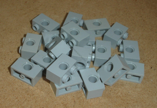 Lego 506510-X (3700) technic kostka 1x2 20 ks POUŽITÉ