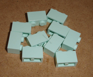 Lego 100825-X (3004) kostka 1x2 10 ks POUŽITÉ