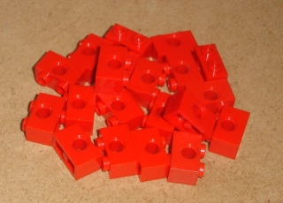 Lego 506550-X (3700) technic kostka 1x2 20 ks POUŽITÉ