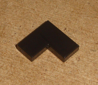 Lego 601905 (14719) hladké kostky 2x2 rohové 1 ks POUŽITÉ