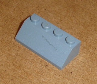 Lego 304025 (3037) šikmá, střecha 45 2x4 1 ks POUŽITÉ