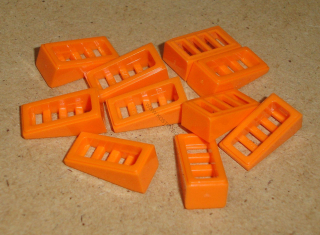Lego 300295-X (61409) šikmá 18 2x2x2/3 10 ks POUŽITÉ
