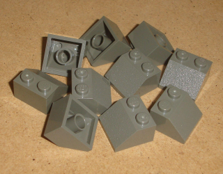 Lego 303285-X (3039) šikmá, střecha 45 2x2 10 ks POUŽITÉ