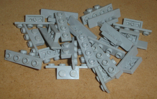 Lego 250016-3X (2436, 2436b, 28802) bracket 1x2 - 1x4 20 ks POUŽITÉ