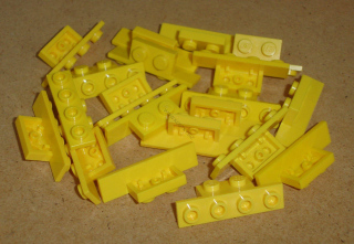 Lego 250025-3X (2436) bracket 1x2 - 1x4 20 ks POUŽITÉ