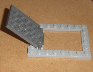 Lego 261841 (92107, 92099) rám 6x8 se dveřmi 4x6 POUŽITÉ