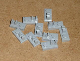 Lego 257675-X (92280) destička speciální 1x2, klip 20 ks POUŽITÉ