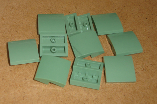 Lego 701162-X (15068) šikmá, zakulacená 2x2 10 ks POUŽITÉ