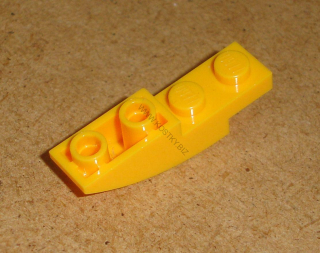 Lego 701236-2 (13547) šikmá, zakulacená 4x1 1 ks POUŽITÉ