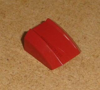Lego 701359 (30602) šikmá, zakulacená 2x2 1 ks POUŽITÉ